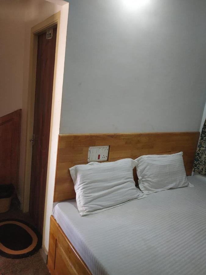 ילאגירי Thirumala Inn מראה חיצוני תמונה