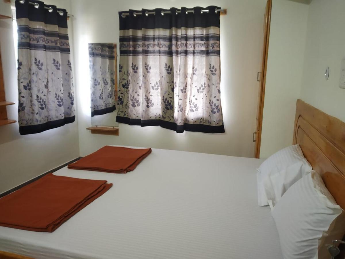 ילאגירי Thirumala Inn מראה חיצוני תמונה