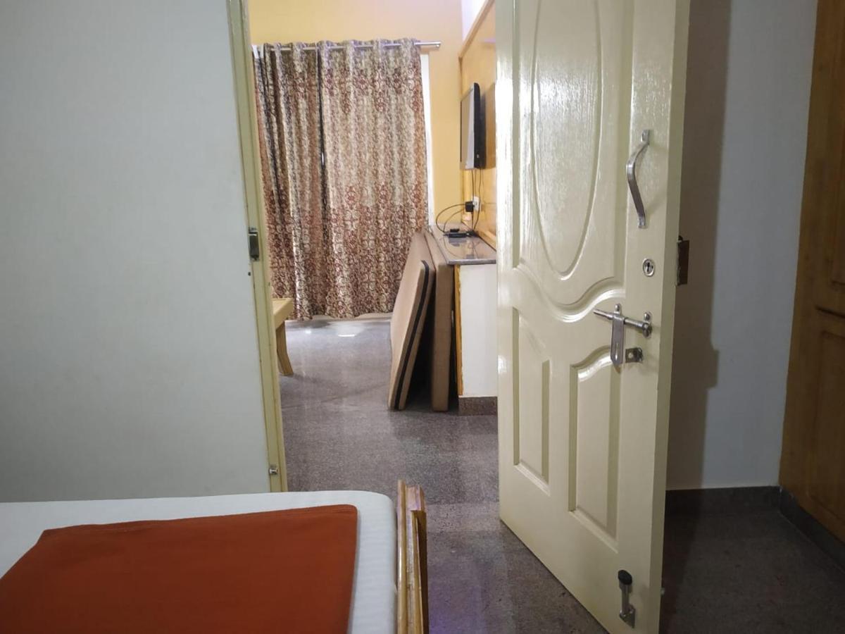 ילאגירי Thirumala Inn מראה חיצוני תמונה