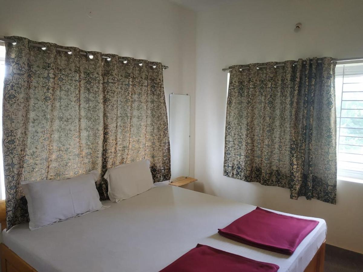 ילאגירי Thirumala Inn מראה חיצוני תמונה