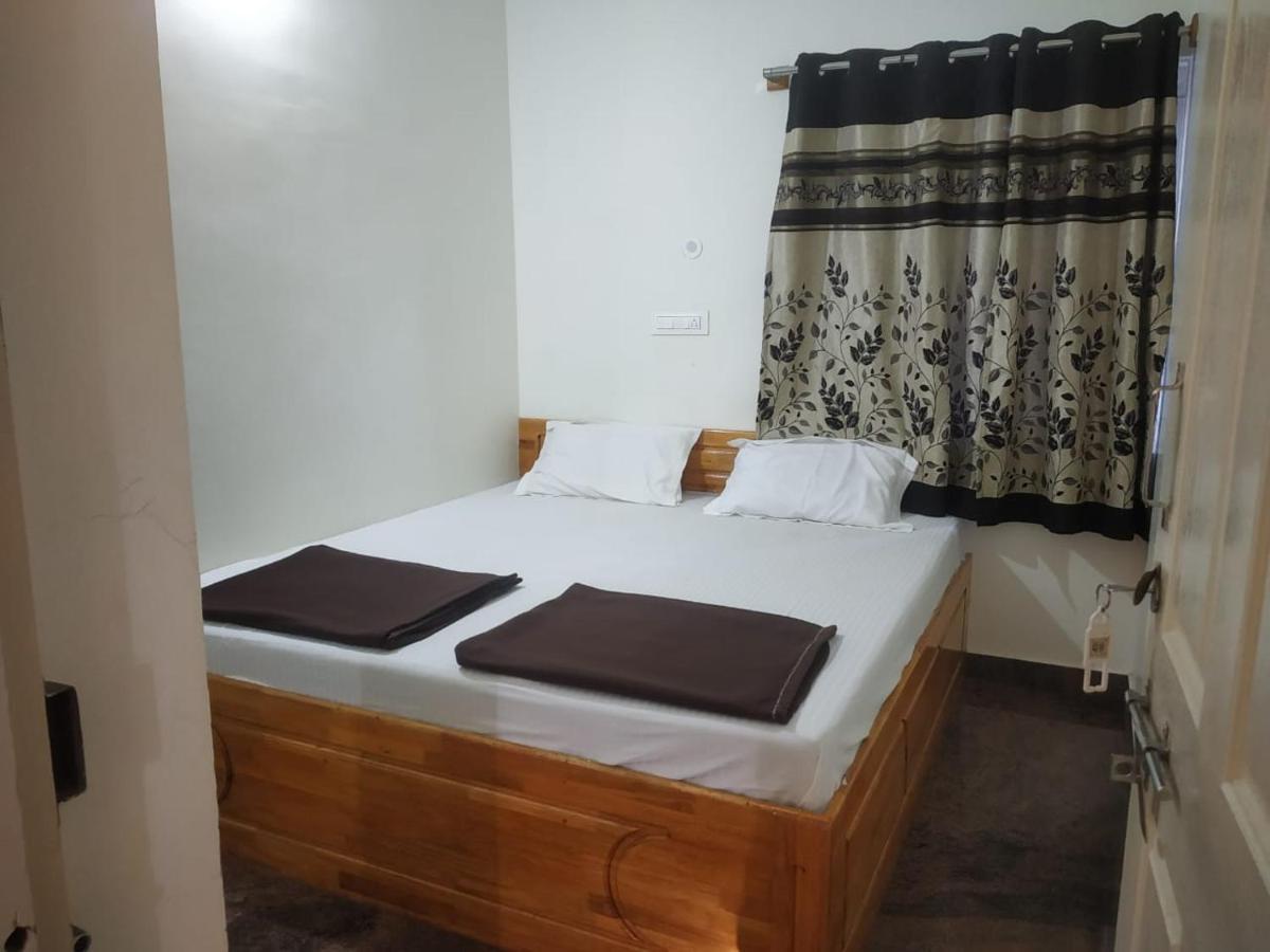 ילאגירי Thirumala Inn מראה חיצוני תמונה