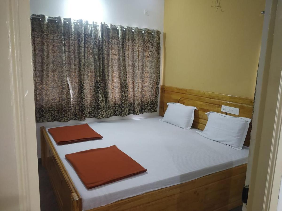 ילאגירי Thirumala Inn מראה חיצוני תמונה
