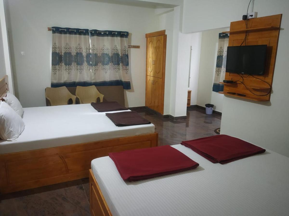 ילאגירי Thirumala Inn מראה חיצוני תמונה