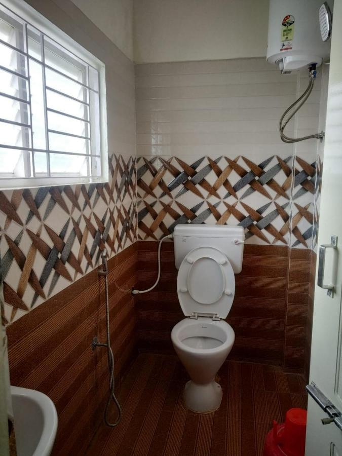 ילאגירי Thirumala Inn מראה חיצוני תמונה