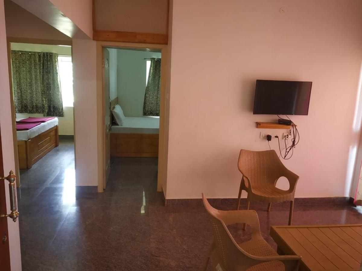 ילאגירי Thirumala Inn מראה חיצוני תמונה